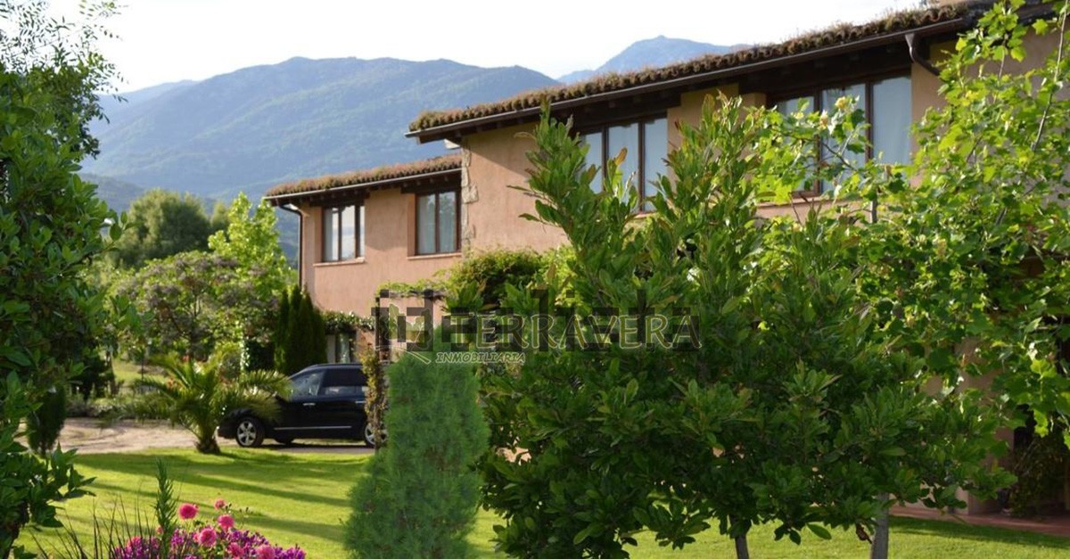 Hotel rural en venta en Villanueva de la Vera (Cáceres)