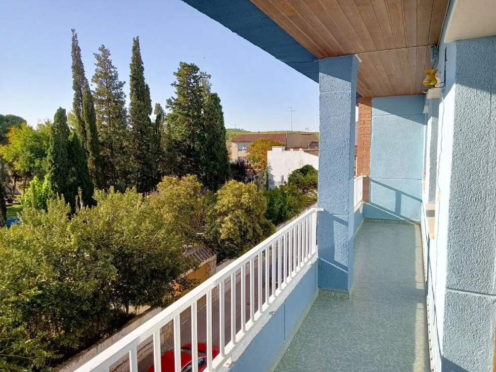 Piso con suelo radiante en Pina del Ebro por 95.000 euros