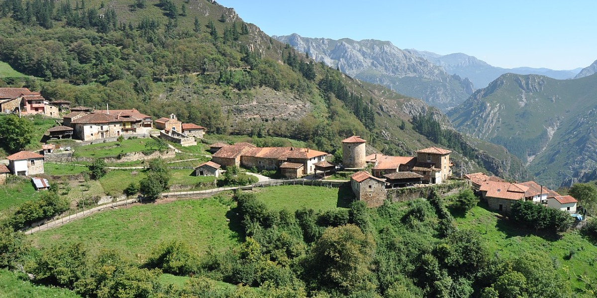 pueblo mas antiguo de asturias