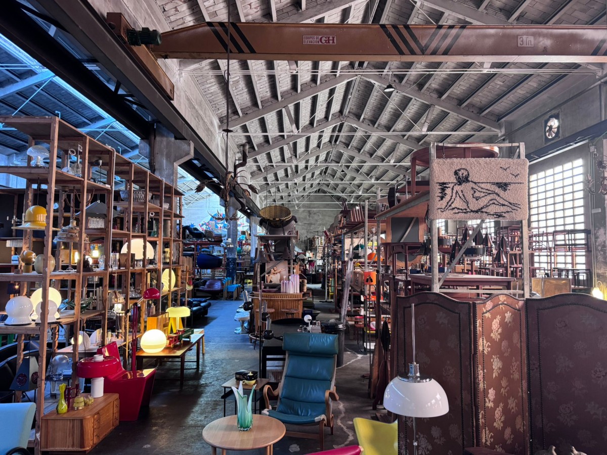 Brutus de Gaper, el paraíso de la decoracíón ‘vintage’ que surte tanto a Netflix como a los ‘modernos’ de Barcelona