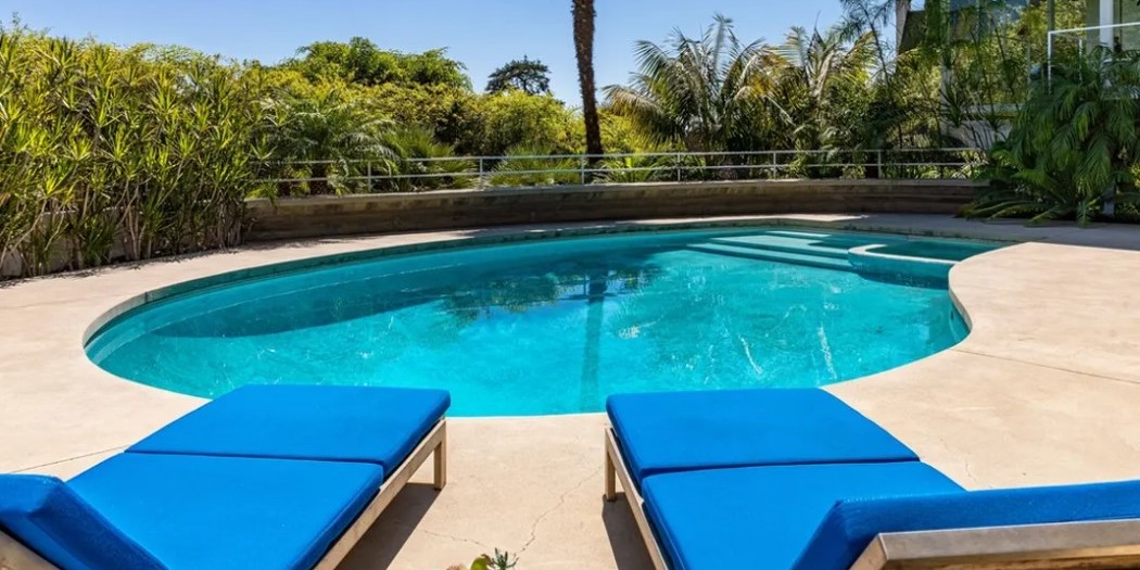 La mansión que Austin Butler ha comprado a Brad Pitt