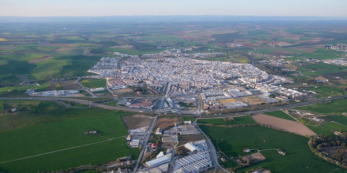 pueblo mas grande de sevilla