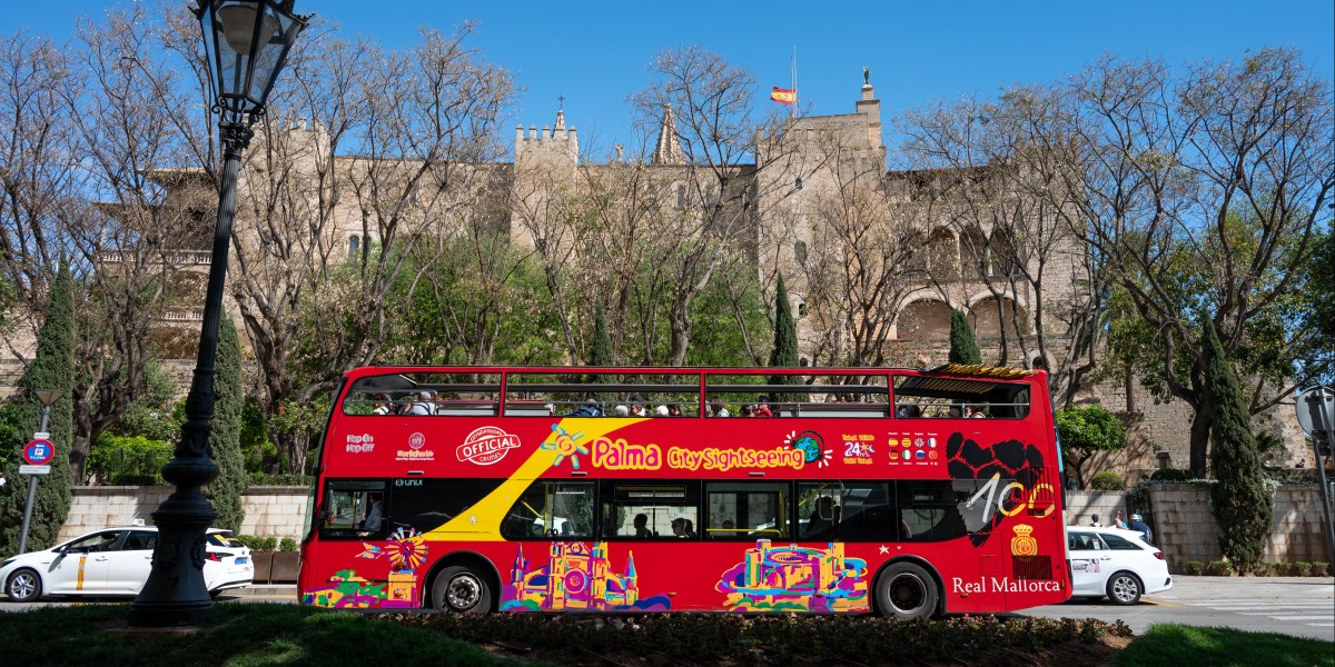 summer visitor records Spain