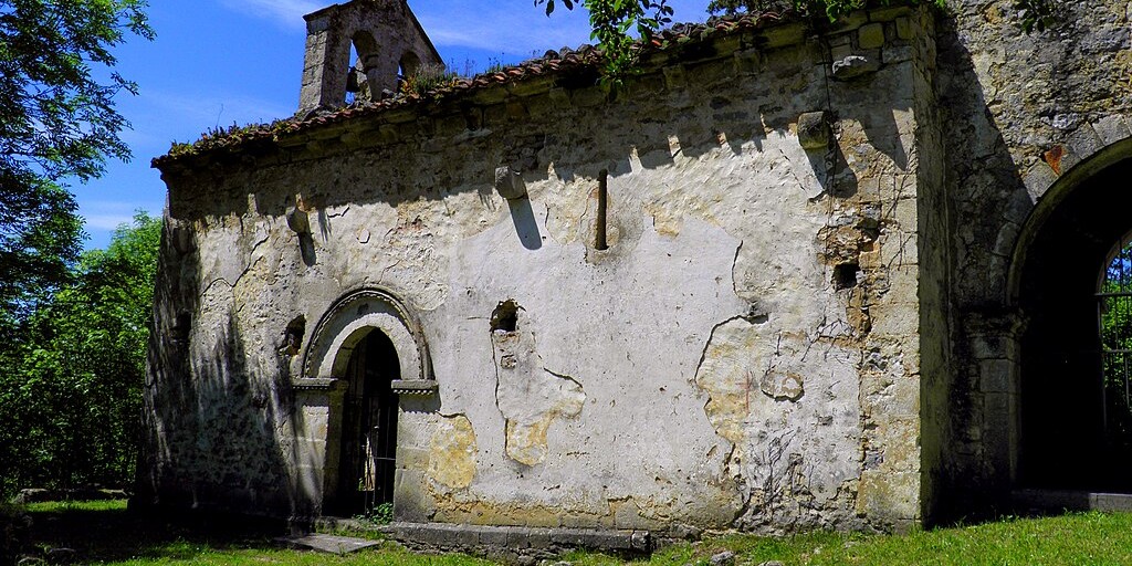 pueblos cerca de los lagos de covadonga
