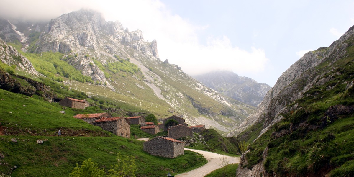 pueblo mas alto de asturias