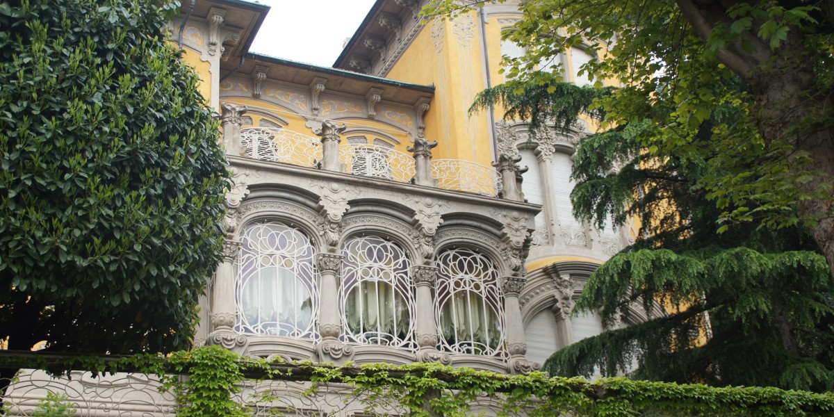 donde se rodo rojo oscuro