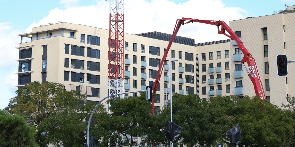 Archivo - Edificios en construcción. Vivienda.