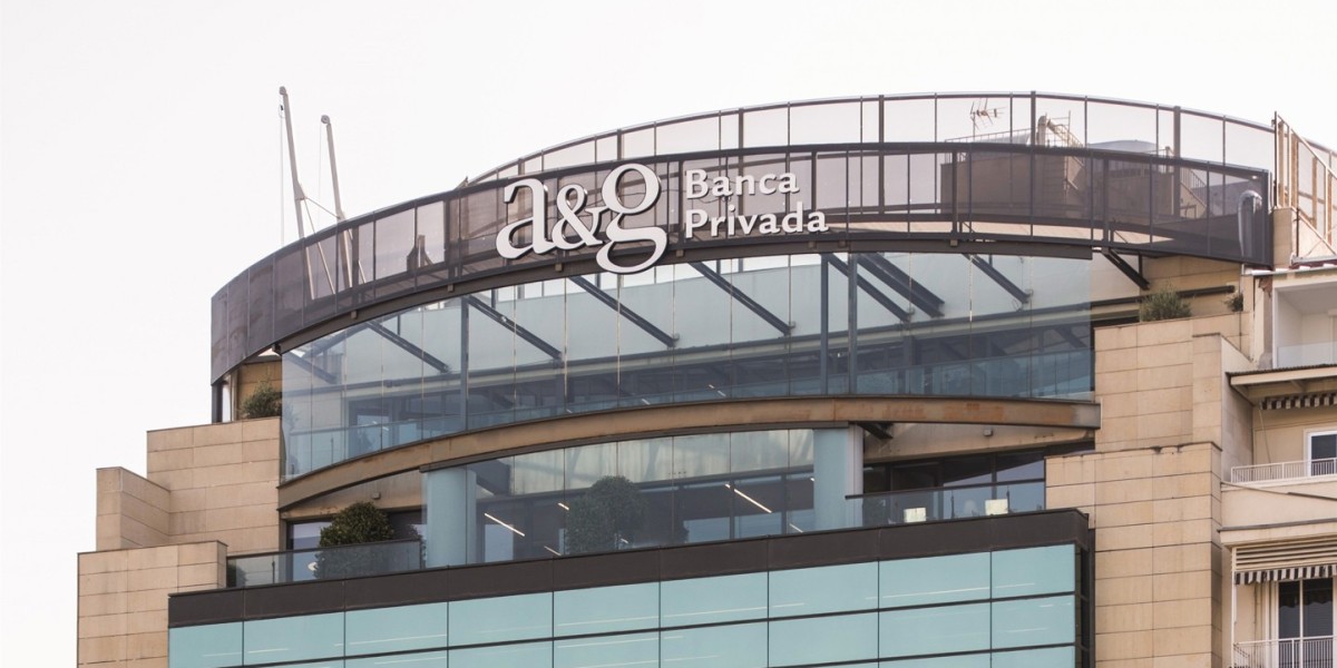 Archivo - Sede de A&G Banca Privada en Madrid.
