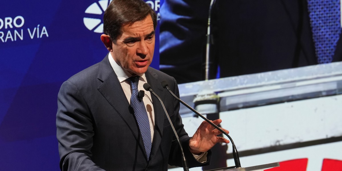 El presidente del BBVA, Carlos Torres Vila, durante su intervención en el Foro Gran Vía celebrado este viernes en Bilbao
