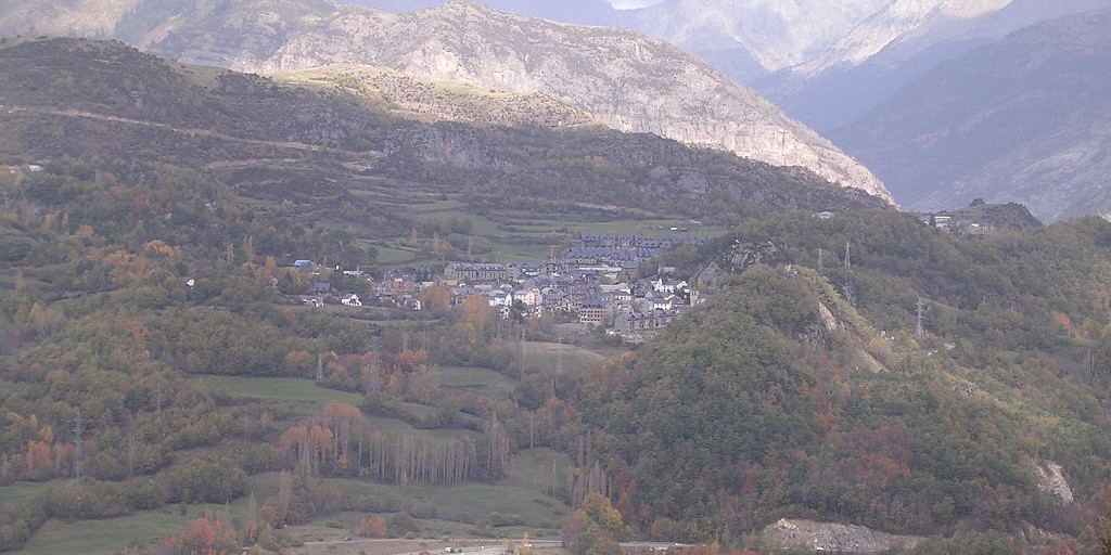 pueblos cerca del embalse de lanuza