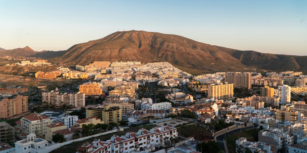 Living in Los Cristianos