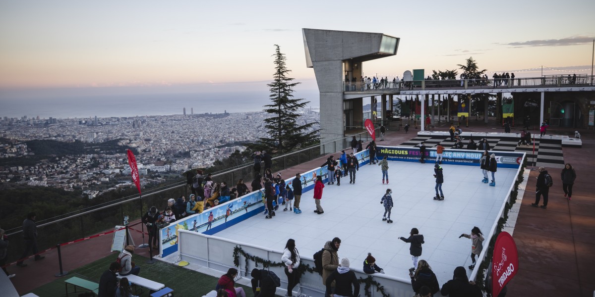Xmas lights in Barcelona 2025