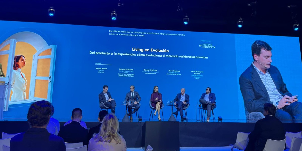 Sergio Arana (Urbanitae), Roberto Cabrera (Brown Harris Stevens), Setareh Mohregi (Gilmar), Javier Reguart (Alatus) y Jesús Rodríguez Maseda (Savills)