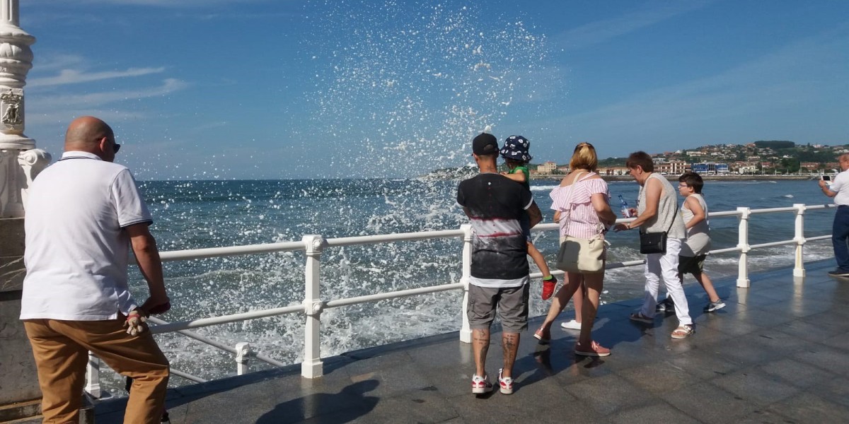 Archivo - Playa de San Lorenzo