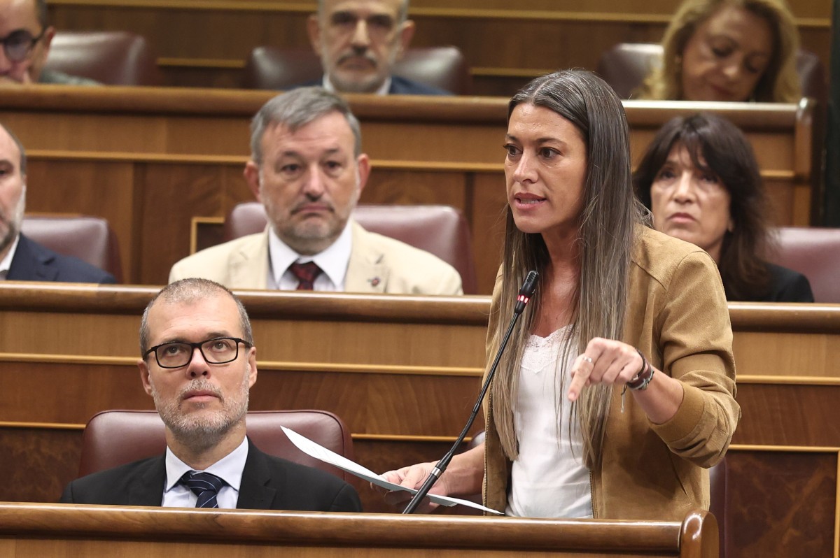 La portaveu de Junts al Congrés, Miriam Nogueras, intervé durant una sessió de control al Govern, al Congrés dels Diputats, el 19 de novembre del 2025, a Madrid (Espanya).