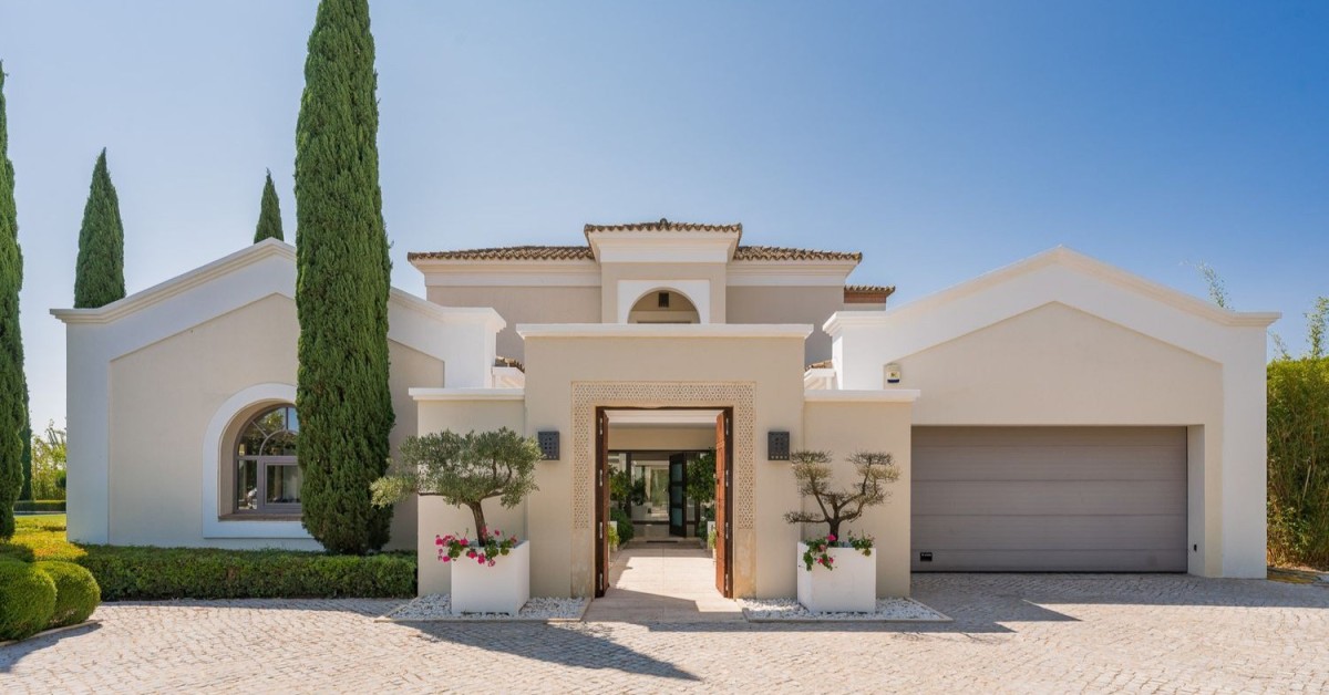 Sotogrande villa exterior