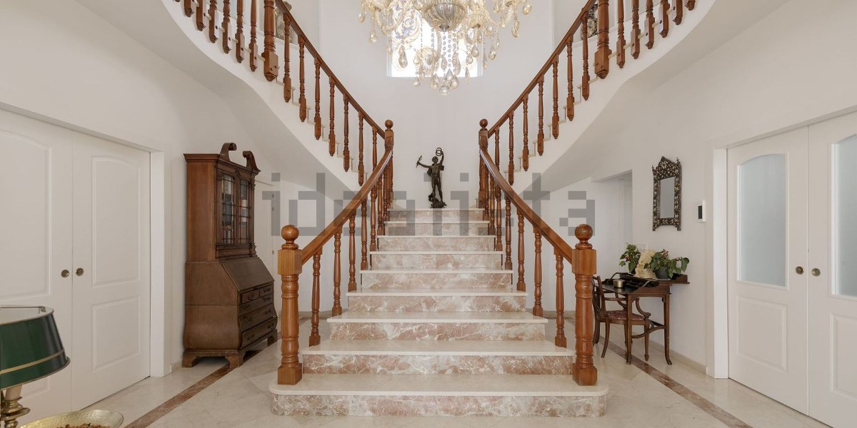 Luxury villa for sale in La Línea de la Concepción (Cádiz)