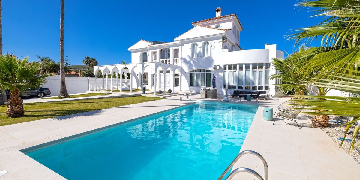 Luxury villa for sale in La Línea de la Concepción (Cádiz)