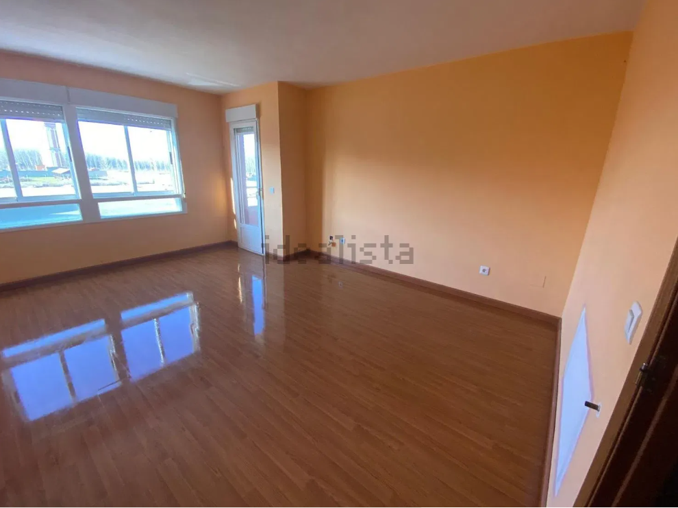 Piso de 160 metros cuadrados en León por 60.000 euros