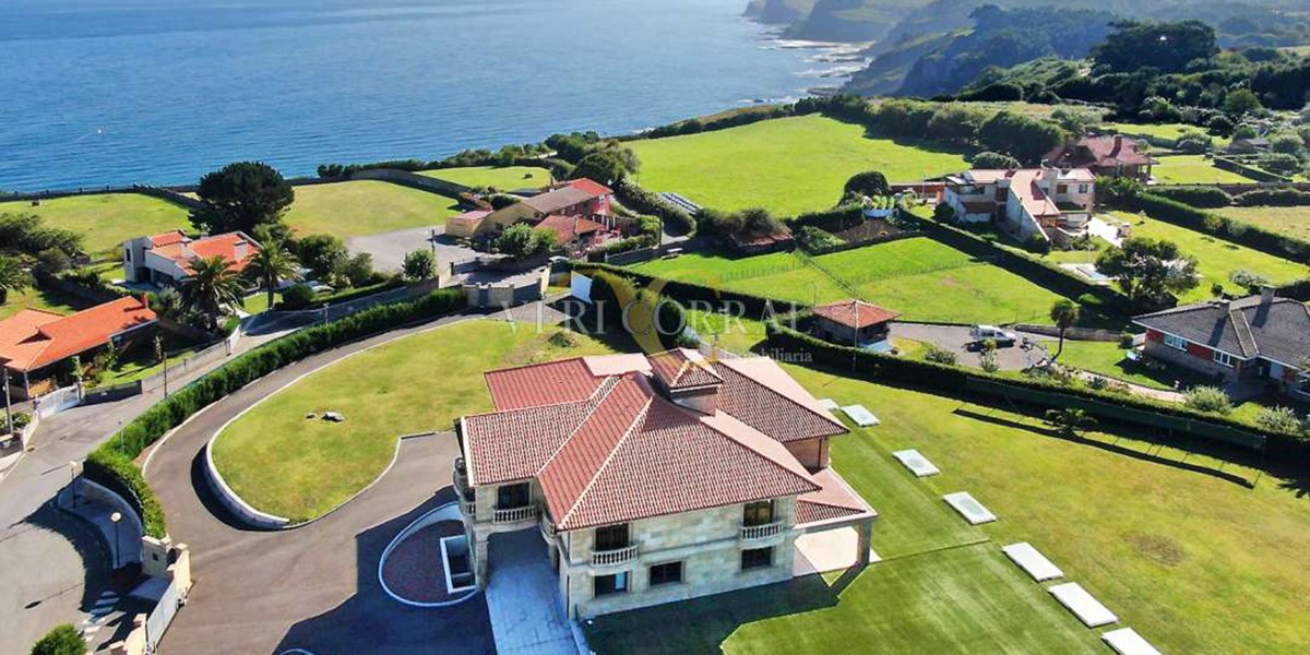 exclusiva mansión en Somió (Gijón)