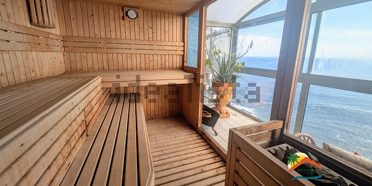 Increïble vil·la en un penya-segat de la Costa Brava