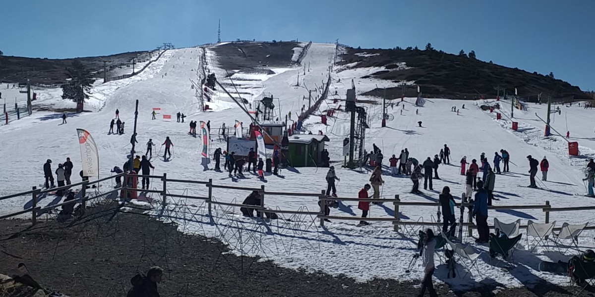 donde esquiar cerca de valencia