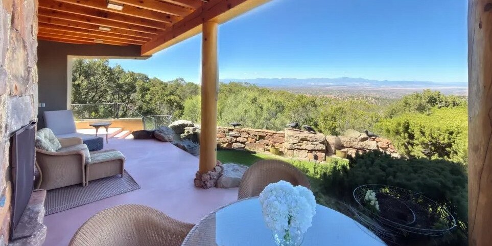 La casa donde falleció Gene Hackman y su mujer (Santa Fe, Nuevo México) 