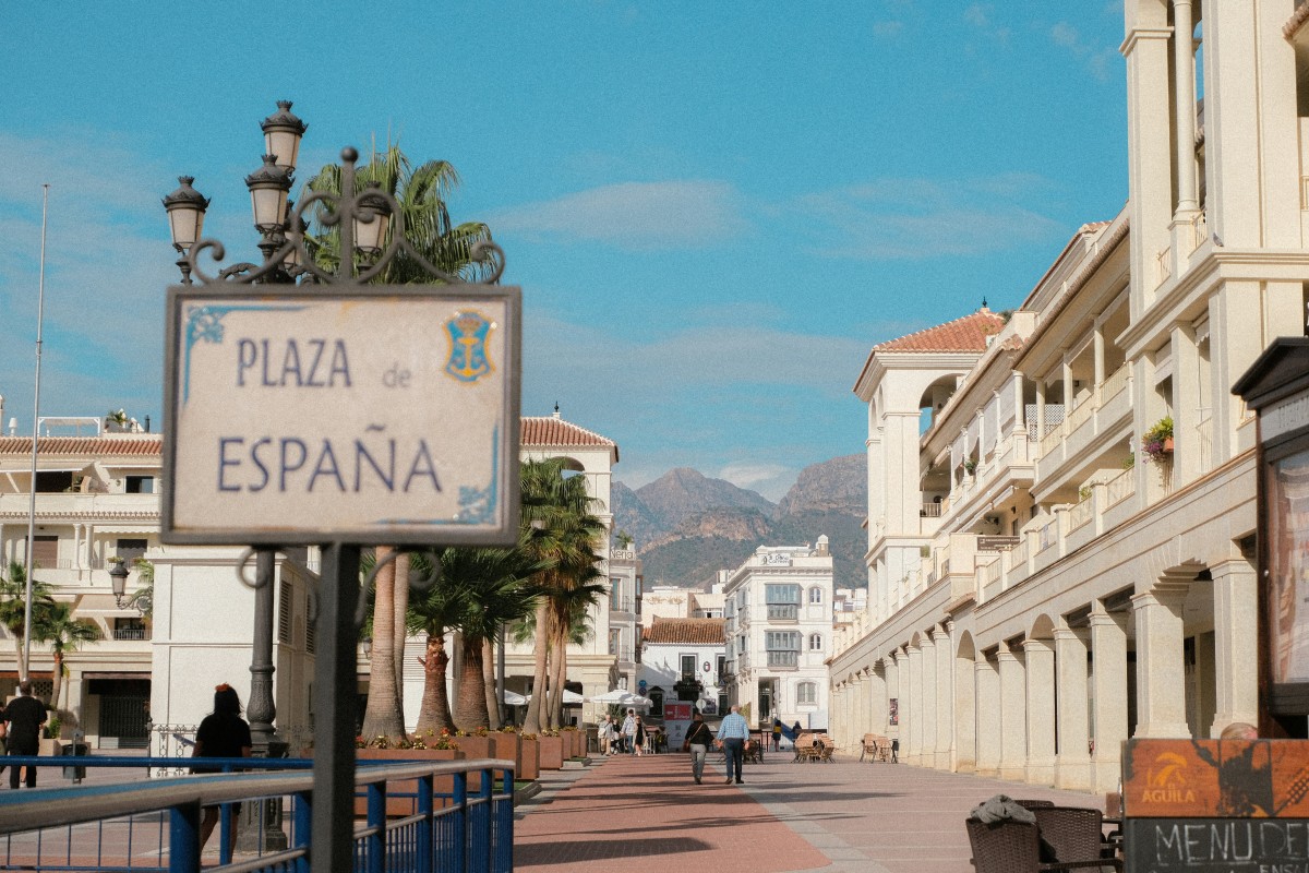 Nerja en hiver : vivre la Costa del Sol hors tourisme