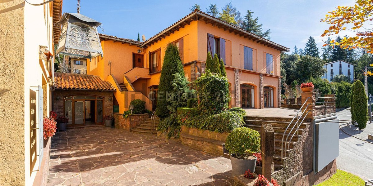 Encantador hotel rural a la venta en la sierra de Cataluña