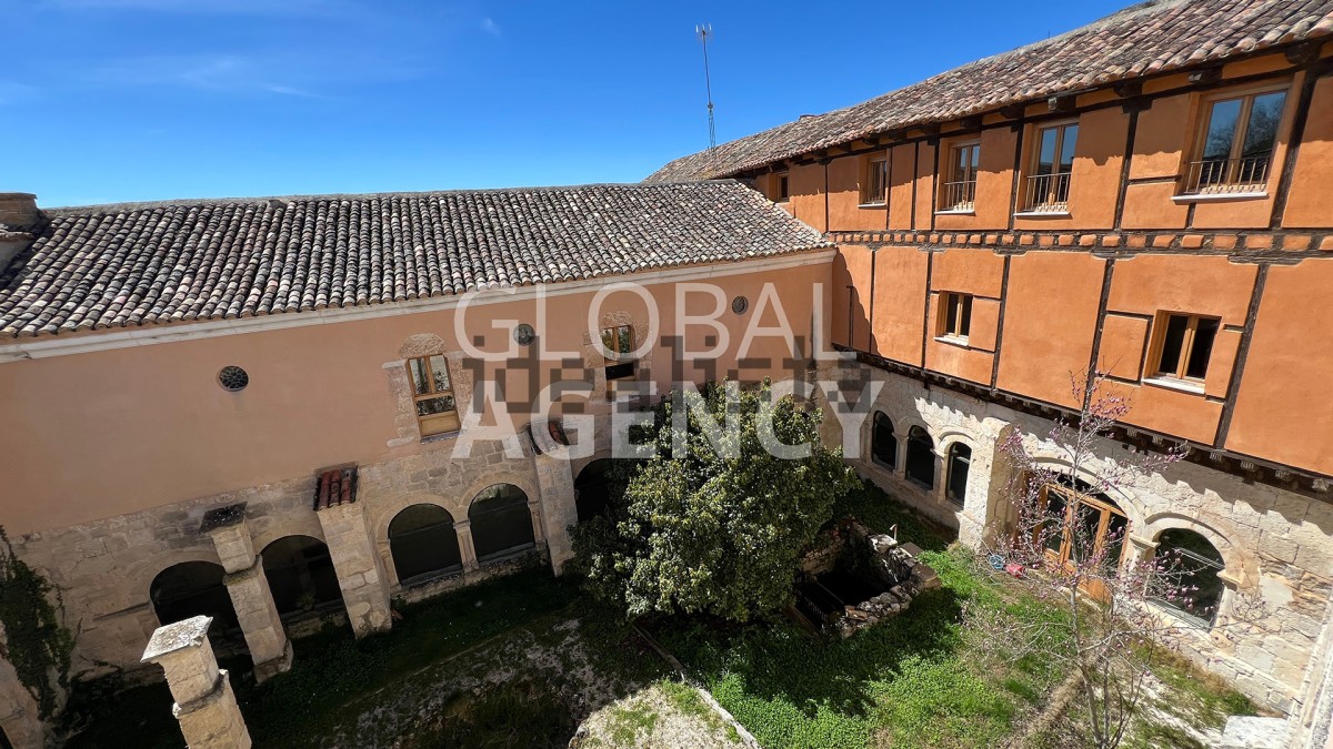 Monasterio a la venta en Valladolid