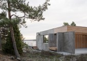 El cliente quería construir una casa minimalista de hormigón, inspirada en los búnkeres de hormigón de la costa sur de Suecia.