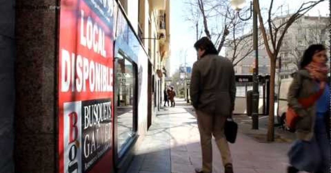 La crisis expulsa al pequeño comercio del barrio Salamanca (Madrid), llenándolo de locales en venta y alquiler