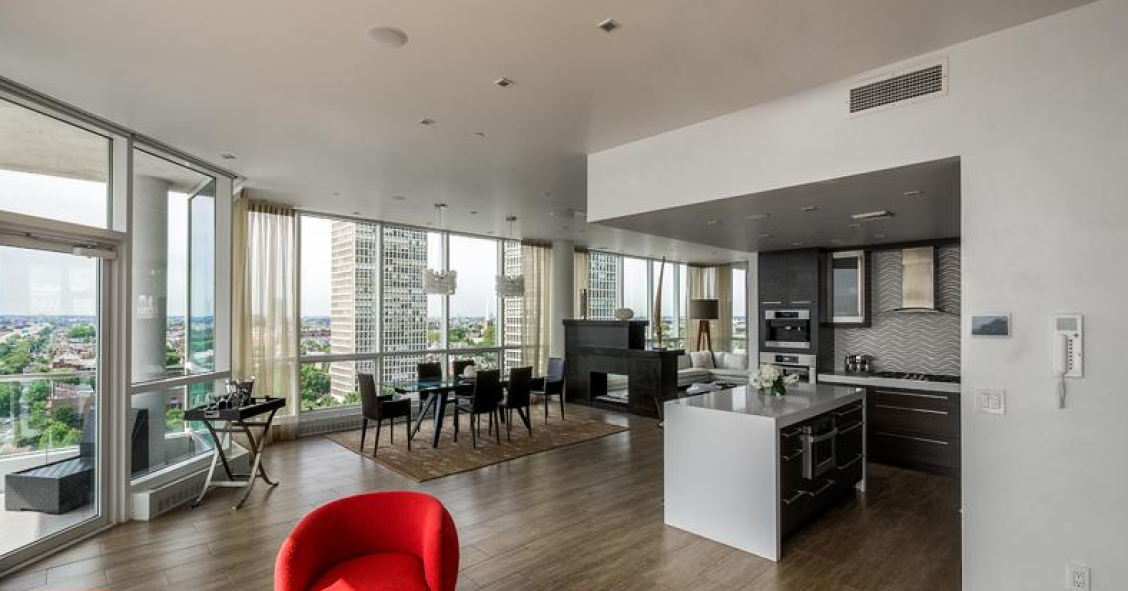 Casas de ensueño: un dúplex en el que disfrutar del skyline de filadelfia desde la piscina 