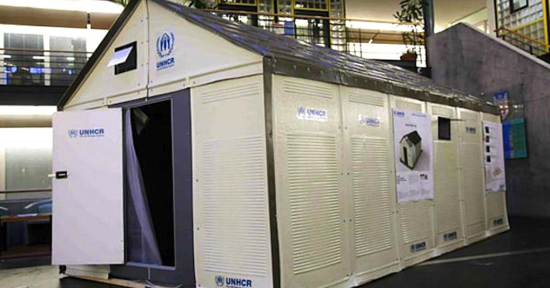 Prototipo de vivienda prefabricada de ikea y la onu para refugiados 