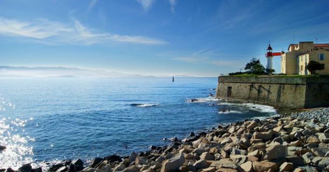 Córcega limitará el acceso a la compra de suelo a extranjeros para frenar la especulación