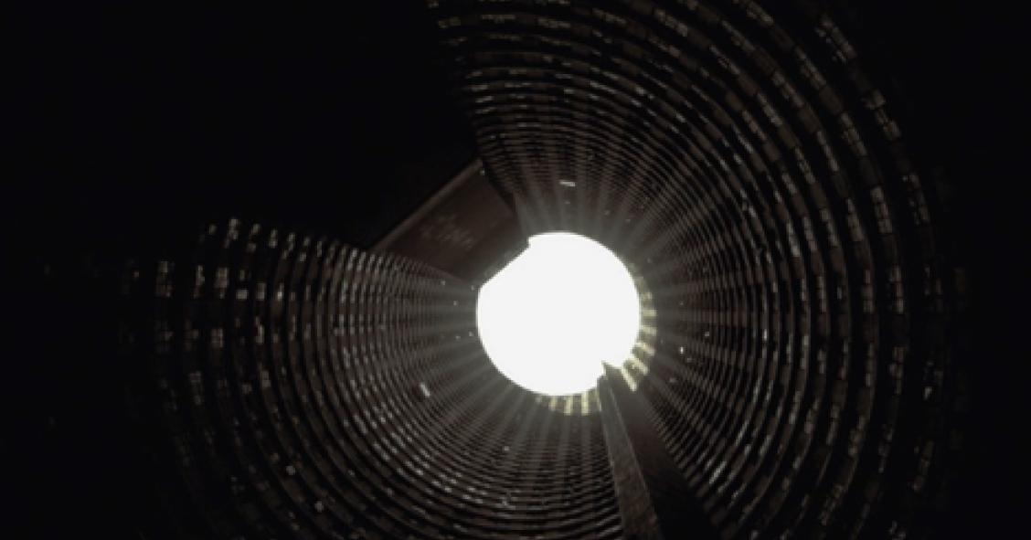 Dentro de ‘la torre oscura’, el edificio de apartamentos más alto (y decadente) de áfrica