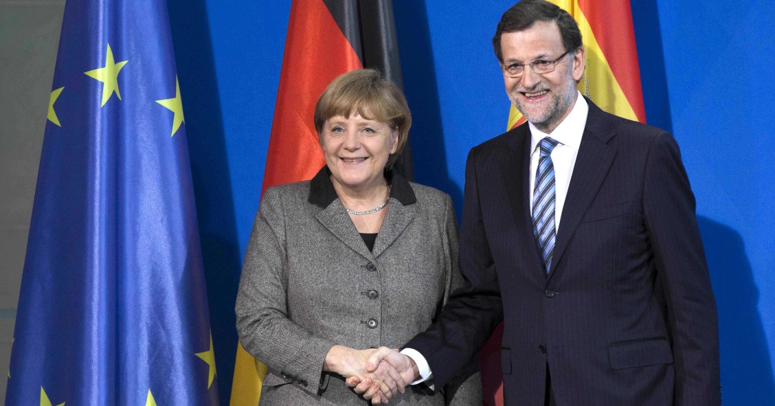 Merkel presume de ser la responsable del éxito del ajuste económico español