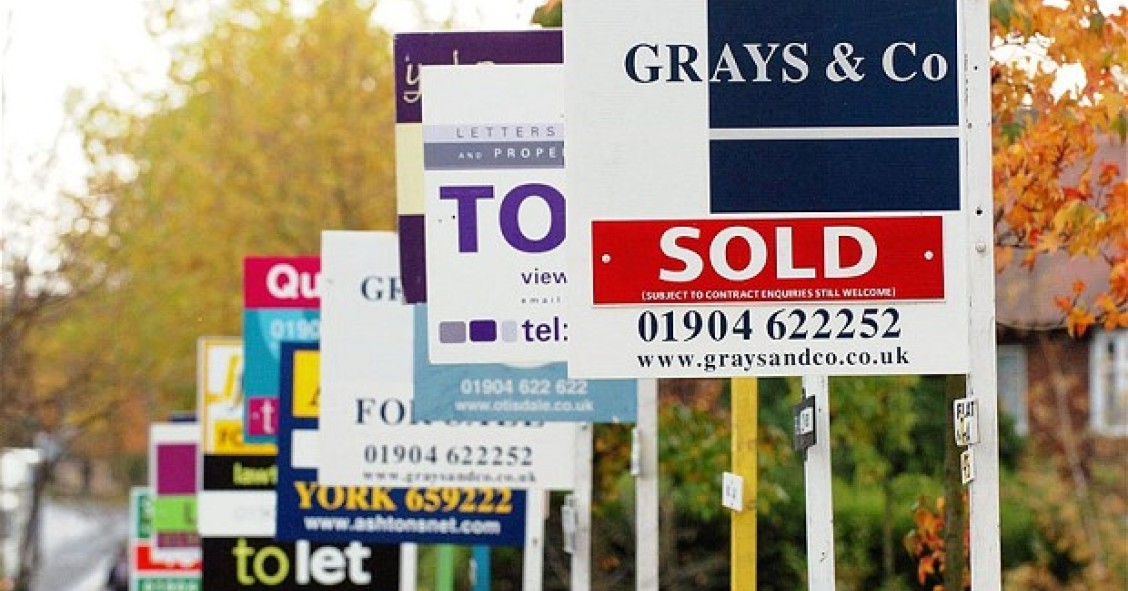 El banco de Inglaterra quiere deshinchar la burbuja inmobiliaria antes de que explote