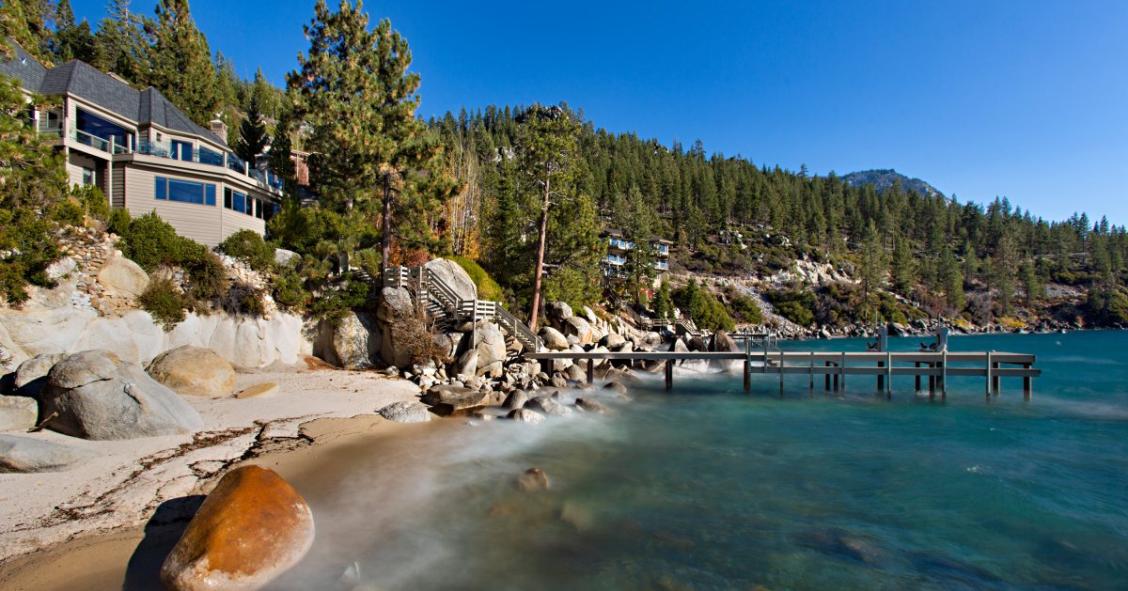 Casas de ensueño: una mansión rústica a los pies del lago tahoe