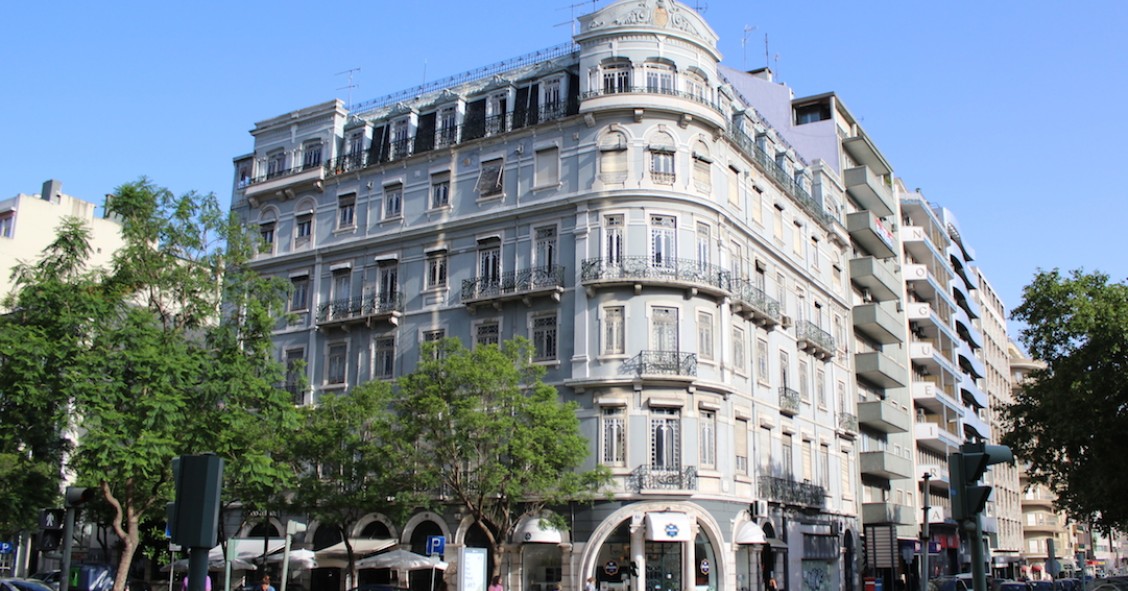 Banco sabadell vende un edificio en el centro de lisboa por 6 millones