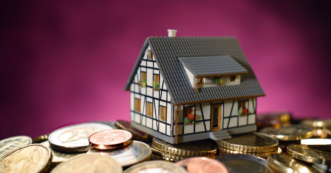 Balance semestral: la banca vende un 10% más de pisos, de mayores importes y con menos descuentos