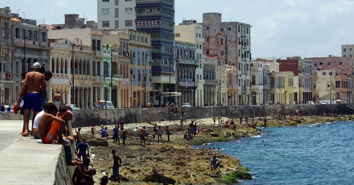Así se vive en la habana antes del desembarco del poder económico eeuu en Cuba (fotos)