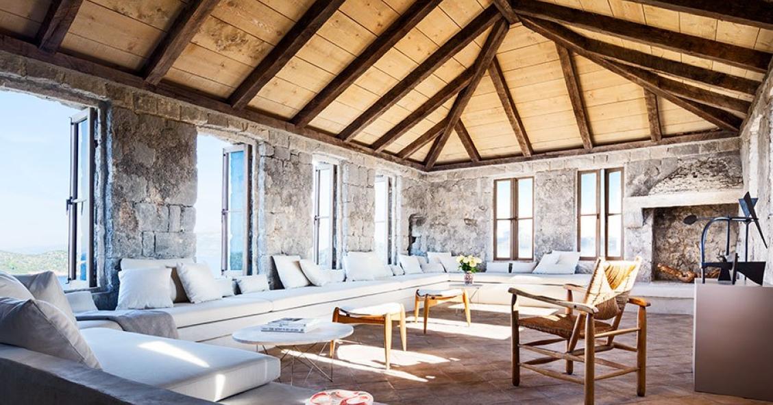 Casas de ensueño: una antigua fortaleza reconvertida en un maravilloso refugio para perderse junto al mar adriático
