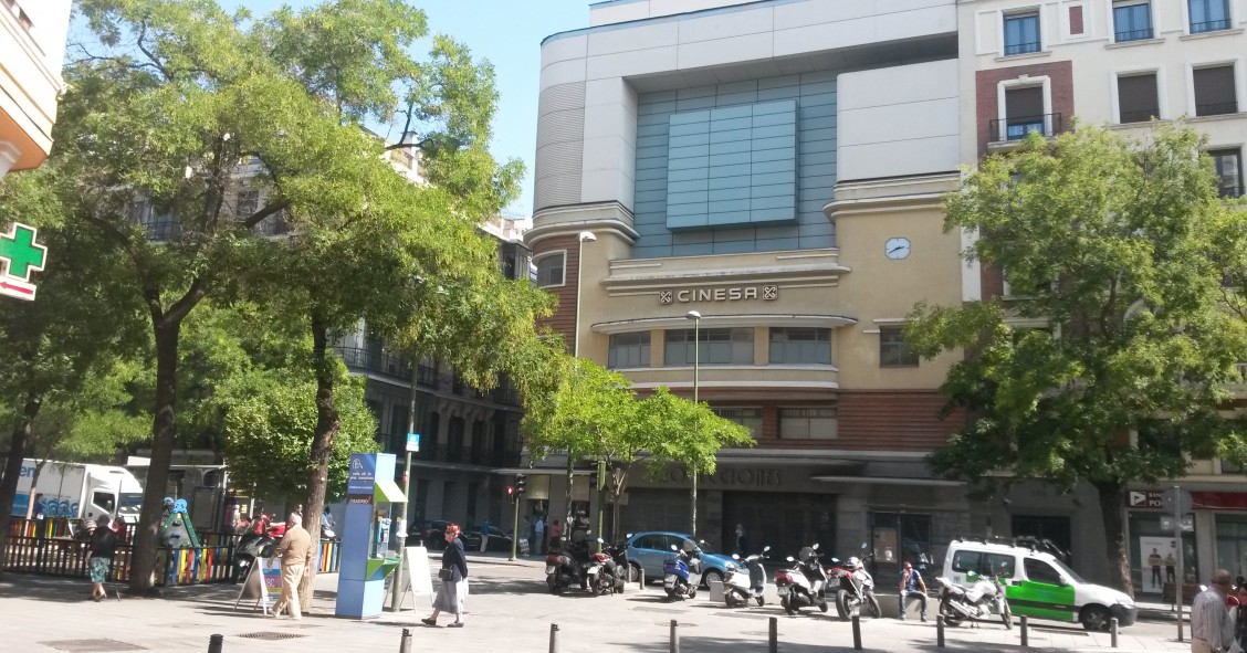 Un fondo compra el histórico cine Proyecciones de Madrid