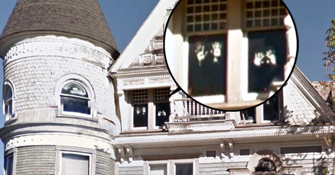 Se vende (muy barata) la famosa casa embrujada descubierta por Google Street View