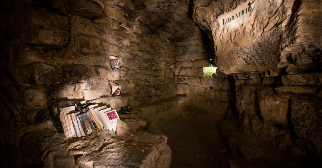 La biblioteca secreta de las catacumbas de París