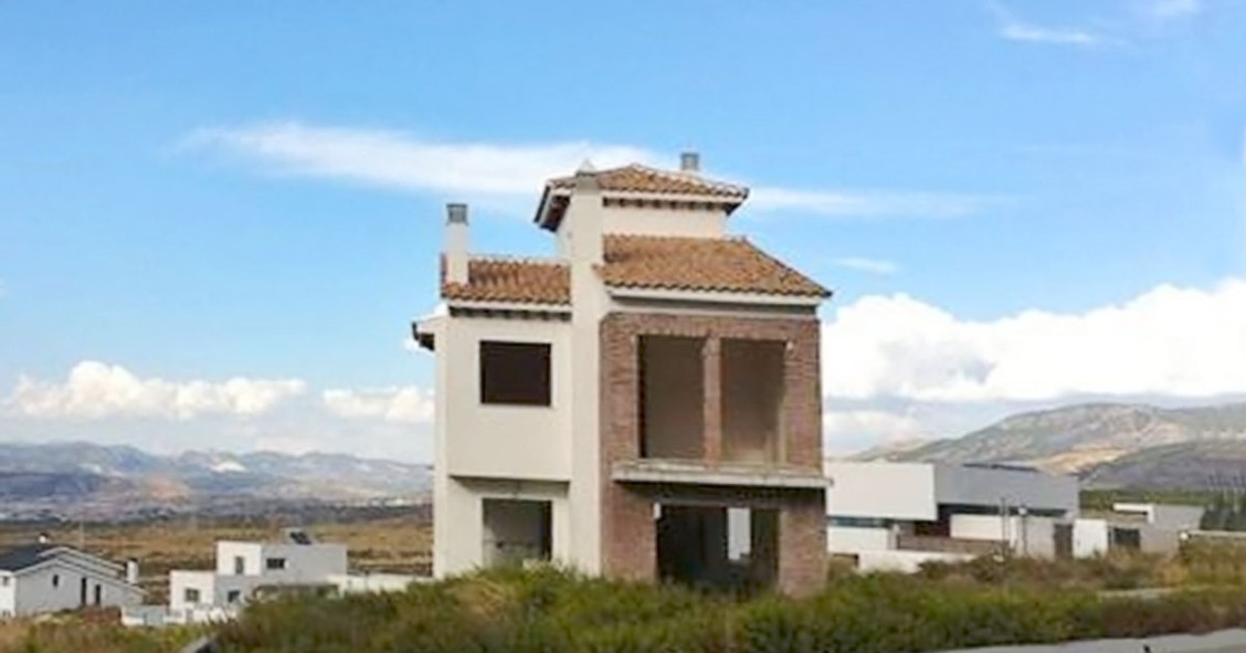 ¿Qué hago si he adelantado dinero para construir mi casa y el promotor no la ha terminado?