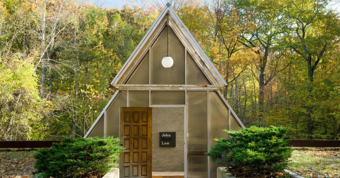 ¡Que no te engañen tus ojos! Lo que ves no es un invernadero, es una sorprendente mansión