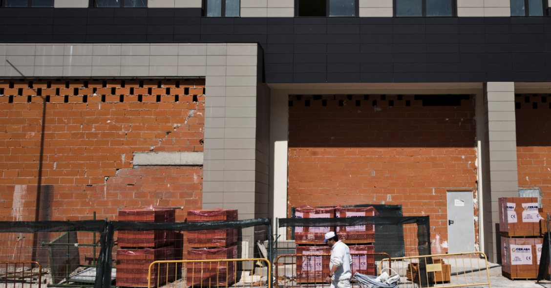 Las ventajas (y los riesgos) de comprar una vivienda a una cooperativa