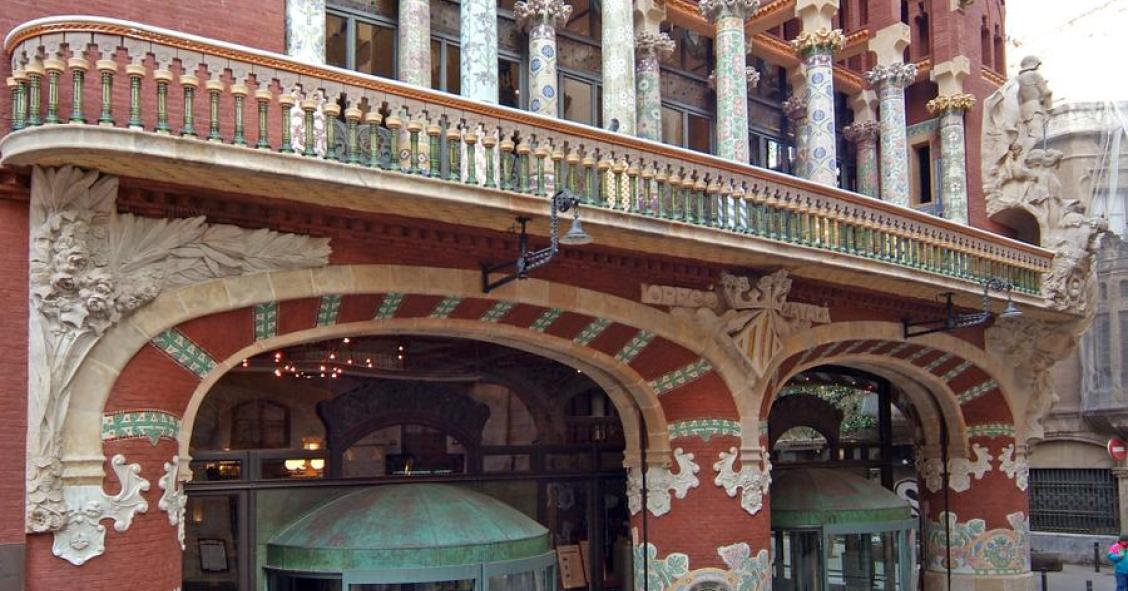 Domènech i Montaner: el modernismo catalán más allá de Gaudí en estas bonitas obras